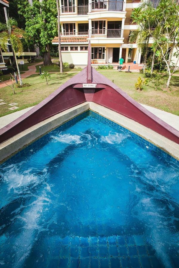 Anjungan Beach Resort Kampung Teluk Nipah Eksteriør billede