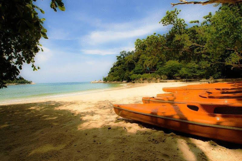 Anjungan Beach Resort Kampung Teluk Nipah Eksteriør billede
